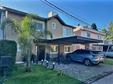 CASA EN VENTA -COUNTRY GOLF INDIO CUA-