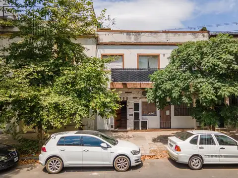 Depto Tipo Casa en Venta 50 años