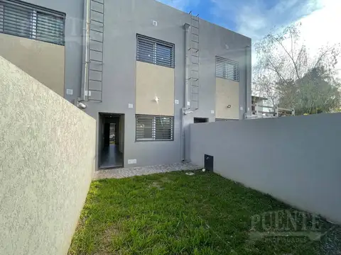 Depto Tipo Casa en Venta 5 años