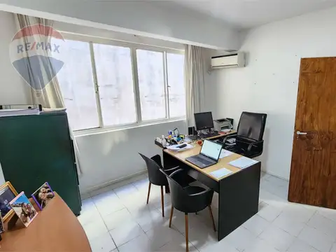 Oficina en Venta 56 años