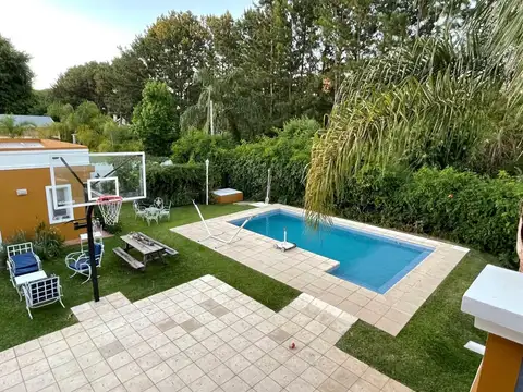 Casa 4 ambientes con 4 baños