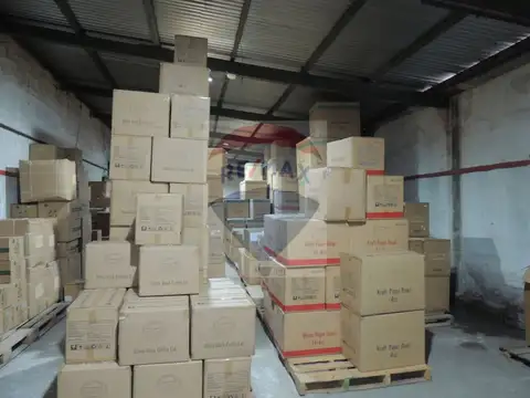 ALQUILER DEPÓSITO CON LOCAL EN BRAZO ORIENTAL