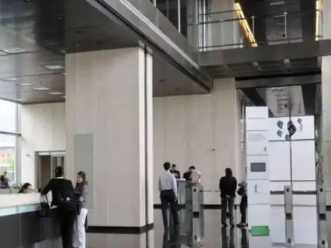 Excelente oficina en Alquiler