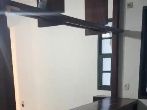 Depto Tipo Casa en Alquiler de 5 ambientes