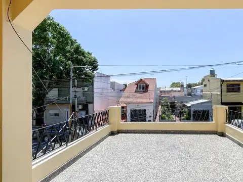 Depto Tipo Casa en Venta en Villa Ballester, USD 97.000
