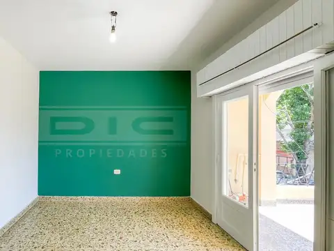 Quintana al 1000 entre Moreno y Avellaneda