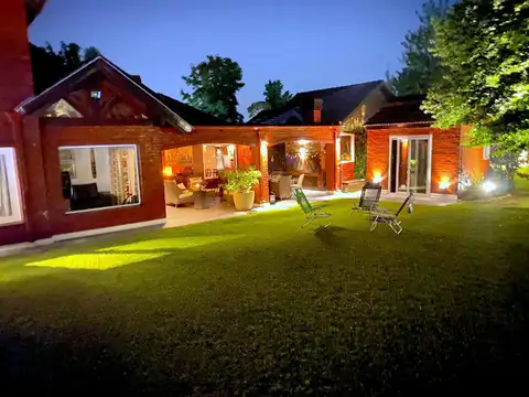 OPORTUNIDAD Echeverría del Lago  Canning excelente propiedad  Gran Pileta, espacios muy luminosos