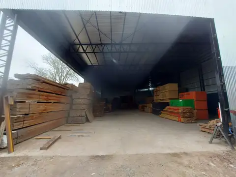 Galpon en Alquiler 25  mts Frente