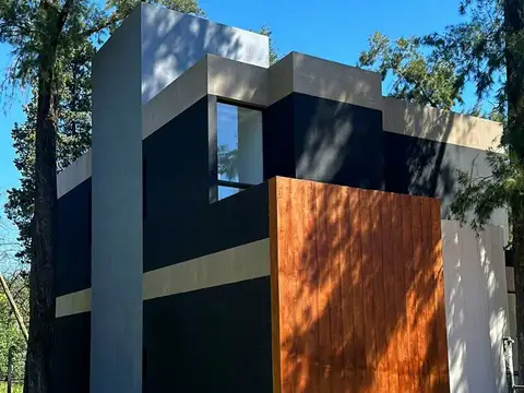 CASA 4 Ambientes VENTA MORENO A ESTRENAR FINANCIA