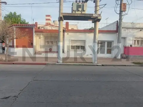 VENTA CASA 2 DORMITORIOS BARRIO ALTAMIRA