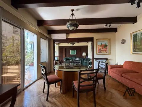 Apartamento en venta 3 dormitorios y terraza sobre 18 de julio