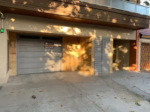 Cochera En Venta En Liniers