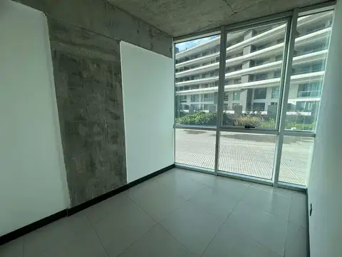 Oficina en Venta en Pilar, USD 375.000
