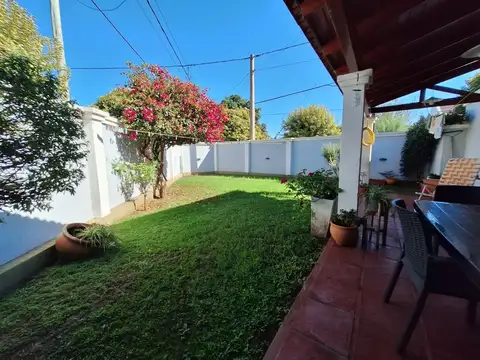 VENTA CASA 2 DORM CON CONSULTORIO Y DEPTO MARQUES