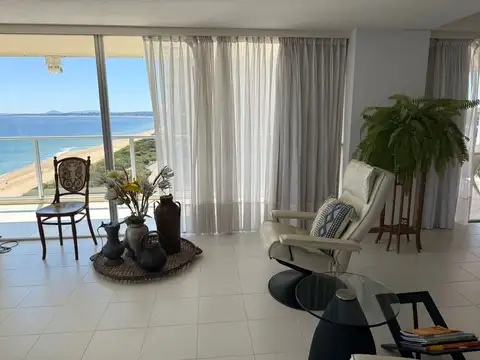 Departamento en Alquiler con 1 cocheras