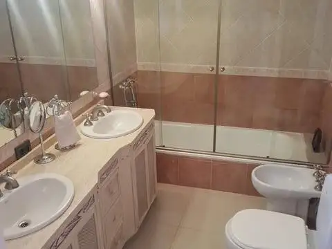 Casa en Venta en Lanus Oeste, USD 320.000