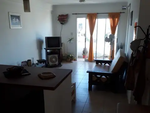 EXCELENTE MONOAMBIENTE LUMINOSO ES UNA DE LAS MEJORES ZONAS DE LA CIUDAD 