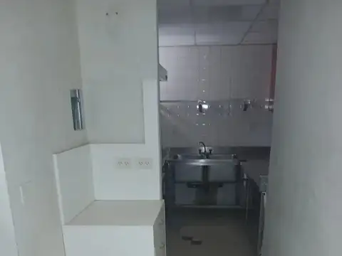 San Martin e/ Mitre y Juan Domingo Perón