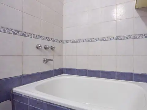 Depto Tipo Casa en Venta al Este