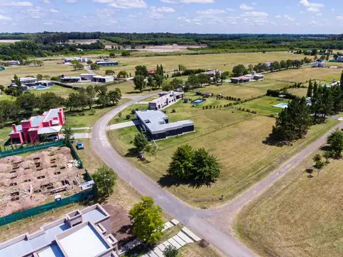 Terreno en Venta en La Elina, USD 31.000