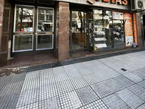 Avenida Corrientes y Araoz 5000