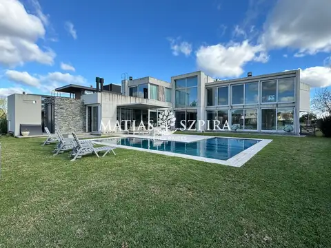 Casa en Venta de 5 dormitorios