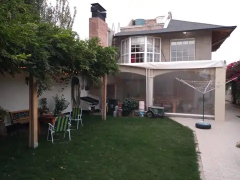 Casa en Venta de 5 dormitorios