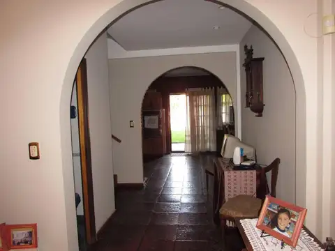 Casa 4 ambientes con 3 baños