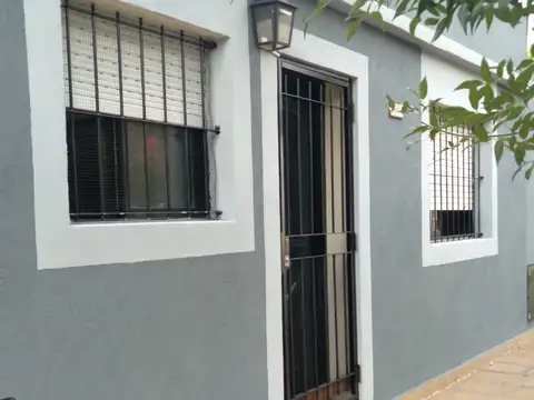 PH de 2 ambientes en planta baja con patio en Villa Ballester proximo al centro comercial
