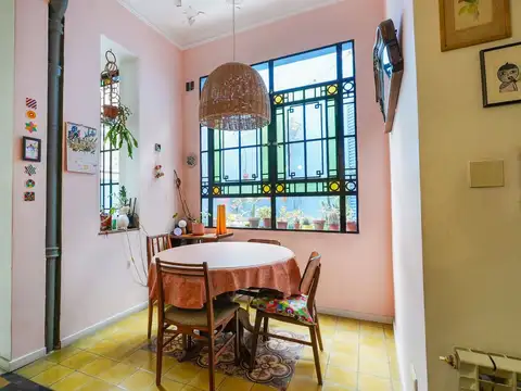 Depto Tipo Casa 5 ambientes con 2 baños