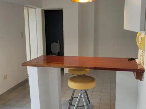 Departamento en Alquiler en Olivos, $ 650.000