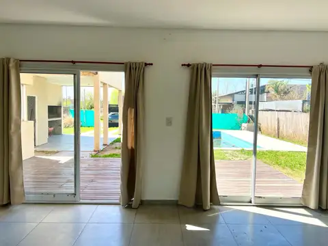 Casa en Venta en Roldan, USD 140.000