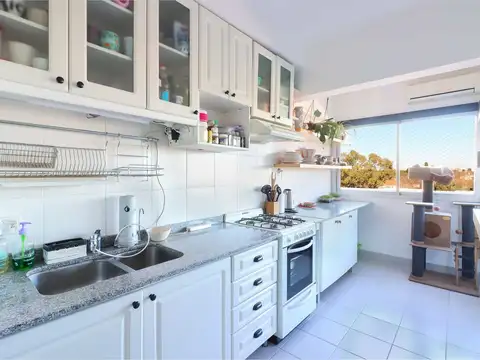 Departamento en Alquiler con 1 cocheras