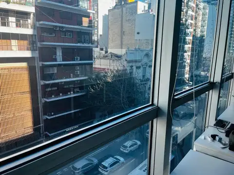 Oficina en Alquiler con 1 cochera