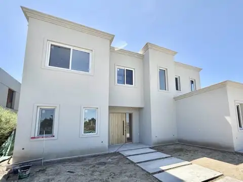 Casa al lago en venta Laguna Grande , Villanueva