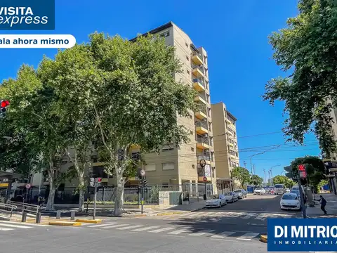 Cochera Descubierta en Edificio Moderno – La Boca