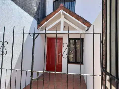 Depto Tipo Casa en Venta de 4 ambientes