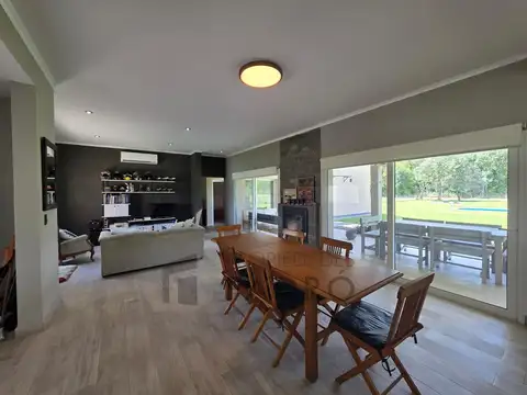 Casa en Venta en La Elina, USD 295.000