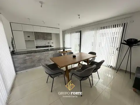 Casa en Venta al Este