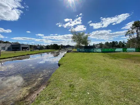 LOTE EN VENTA EN MIRALAGOS