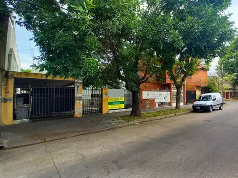 Casa 3 ambientes c/cochera en venta en San Andres