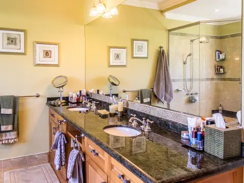 Casa en Alquiler Temporal de 4 dormitorios