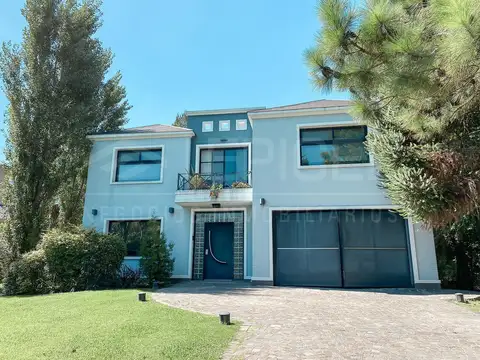 Excelente casa en venta - St. Thomas Sur-Canning