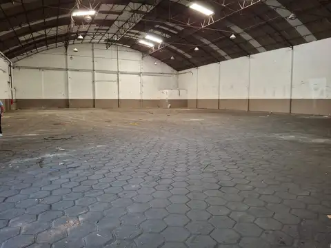 Depósito de 1.185 m2 cubiertos - Jose León Suarez