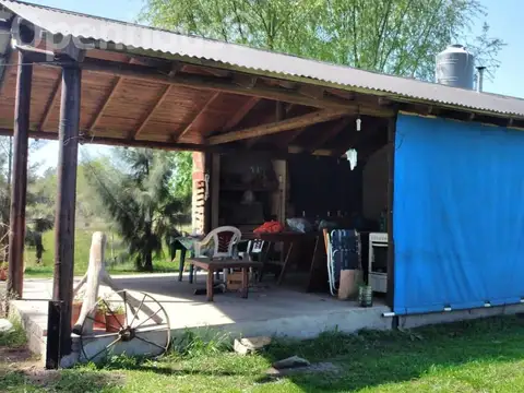 CASA CON GALPON