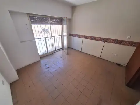 OFICNA EN ALQUILER A MTS DEL MUNICIPIO