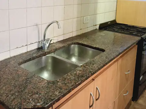 Departamento 4 ambientes con 1 baño