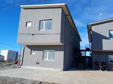 REYES LOBOS 100, Piso P.A.