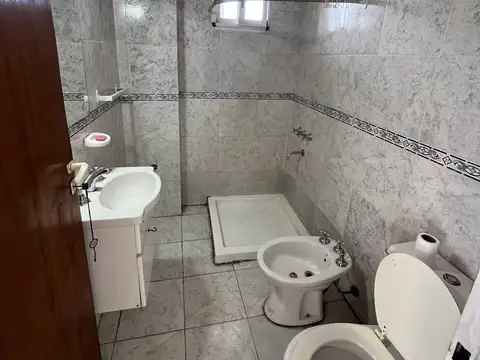 Departamento en Alquiler en Villa Constructora, $ 400.000