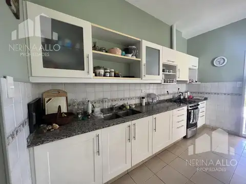 Casa en Venta en Castelar Norte, USD 360.000